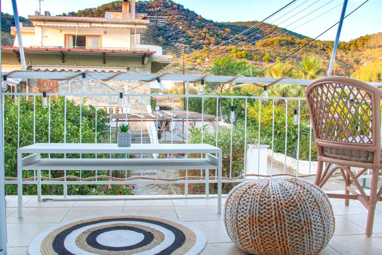 Summer Feel Suites Poros Town Esterno foto