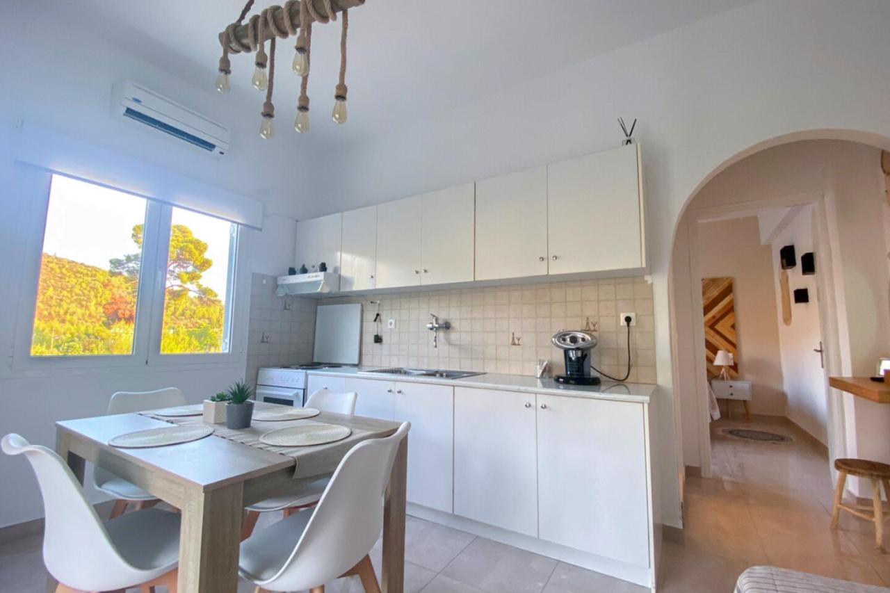Summer Feel Suites Poros Town Esterno foto