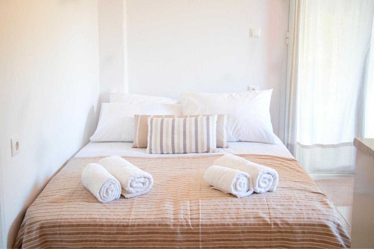 Summer Feel Suites Poros Town Esterno foto