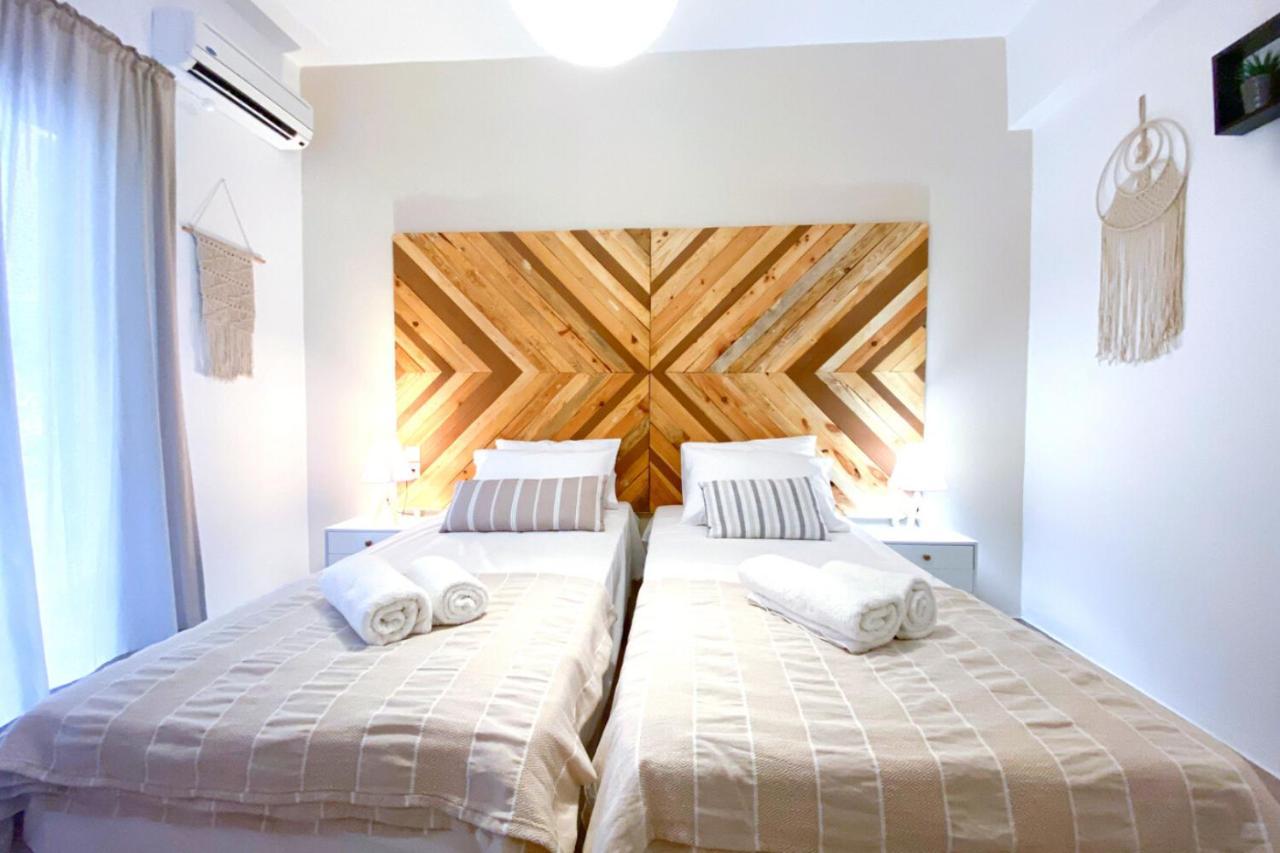 Summer Feel Suites Poros Town Esterno foto